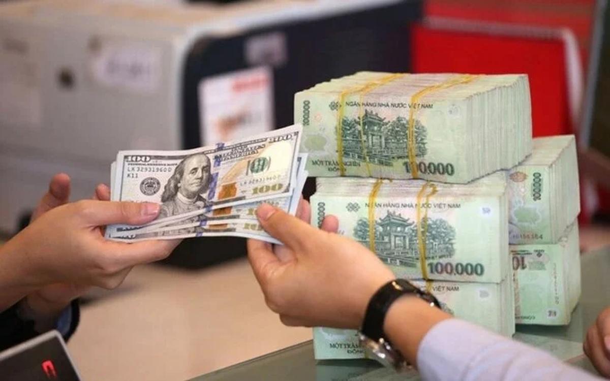 Giá USD tự do giảm mạnh, xuống dưới 25.000 đồng